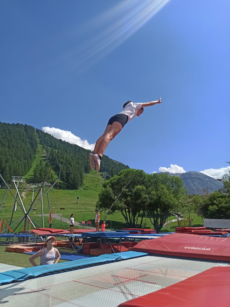 stage trampoline 2023 ventre